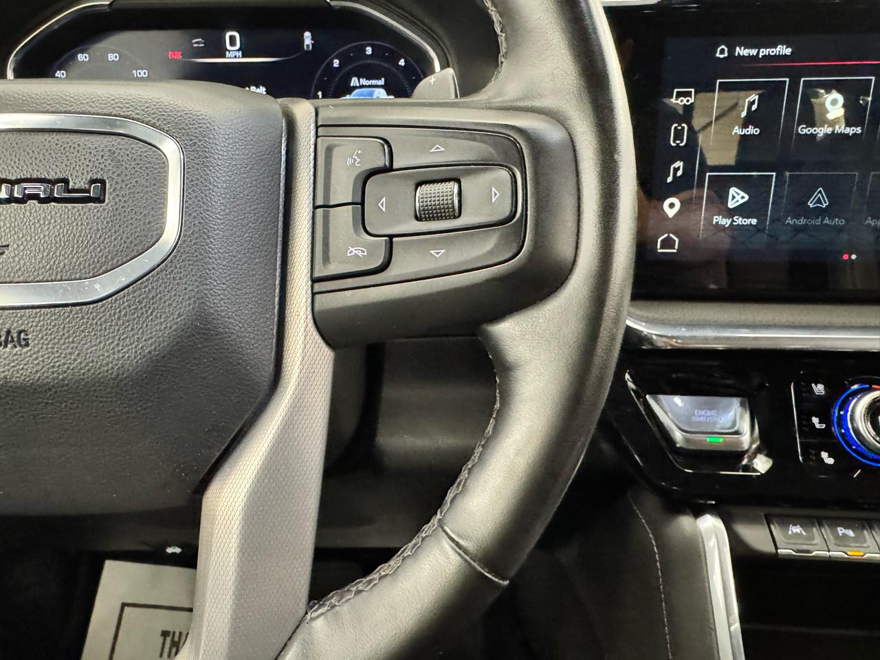 GMC Sierra 1500 4WD Crew Cab 147" Denali 2025