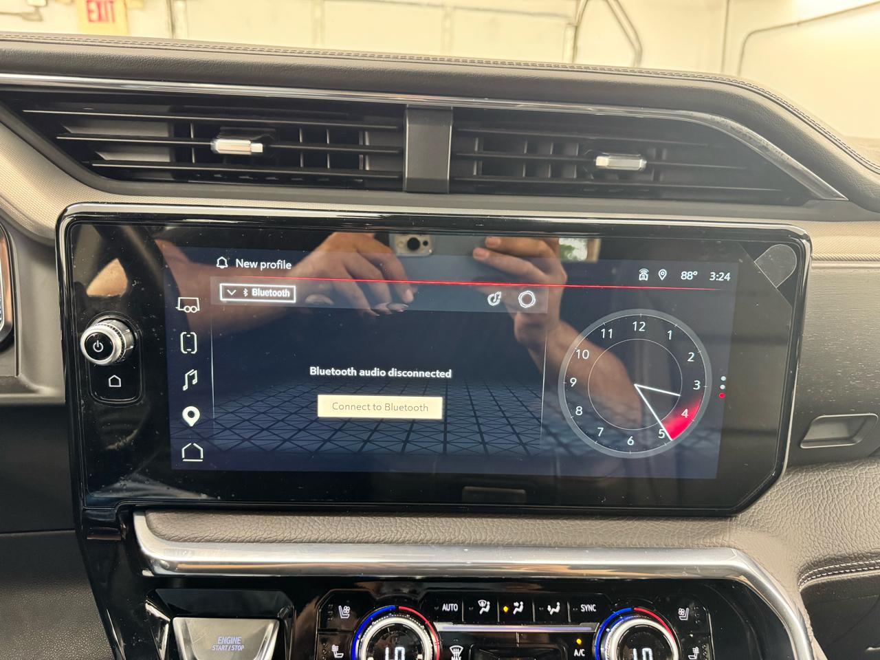 GMC Sierra 1500 4WD Crew Cab 147" Denali 2025