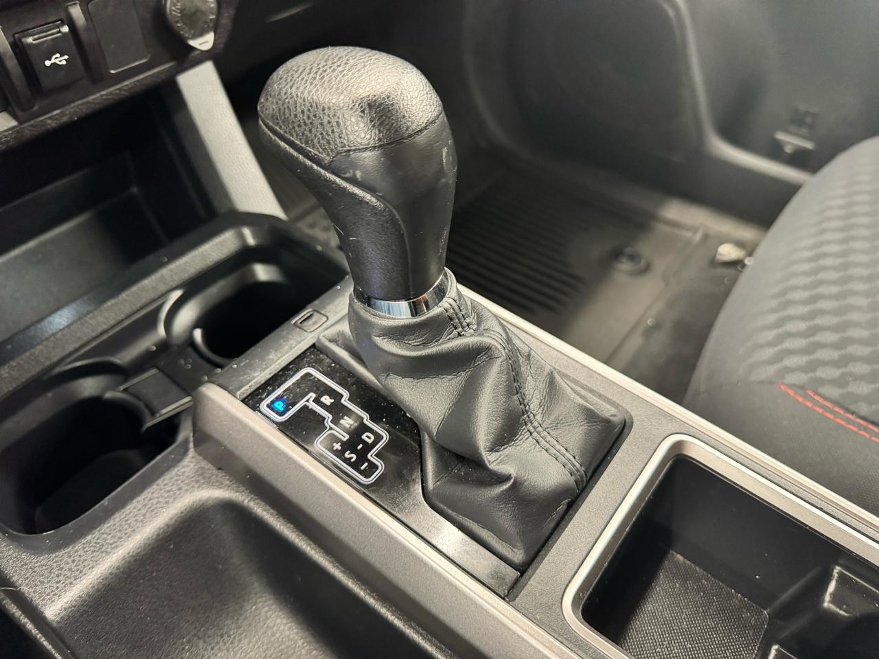 Toyota Tacoma 4WD TRD Off Road Access Cab 6' Bed V6 AT (Natl) 2022