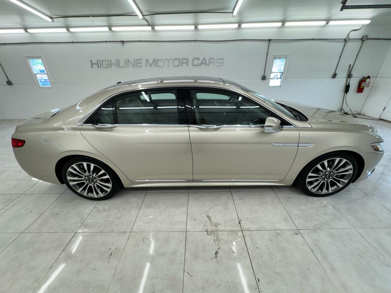 Lincoln Continental Reserve AWD 2017