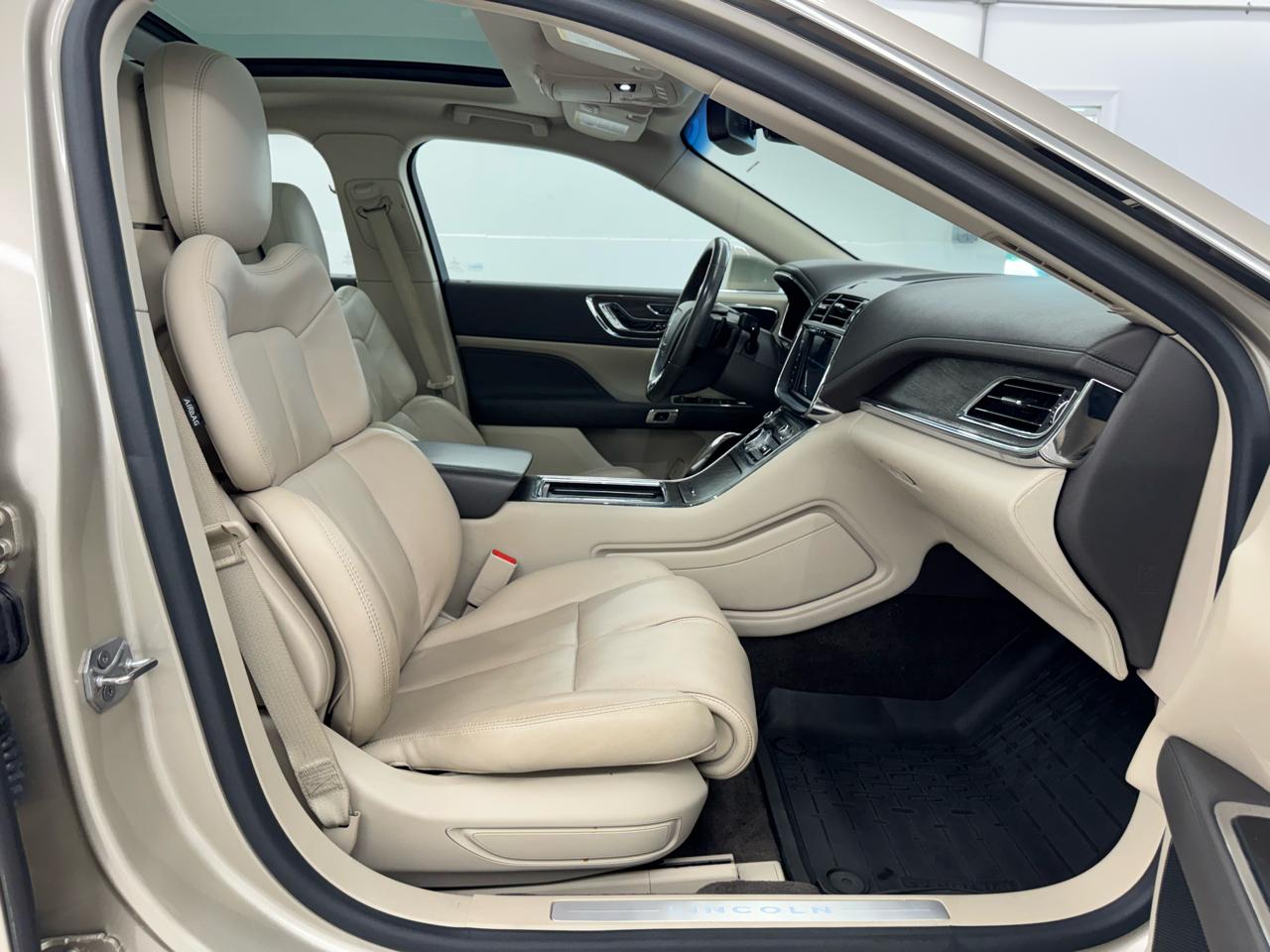 Lincoln Continental Reserve AWD 2017