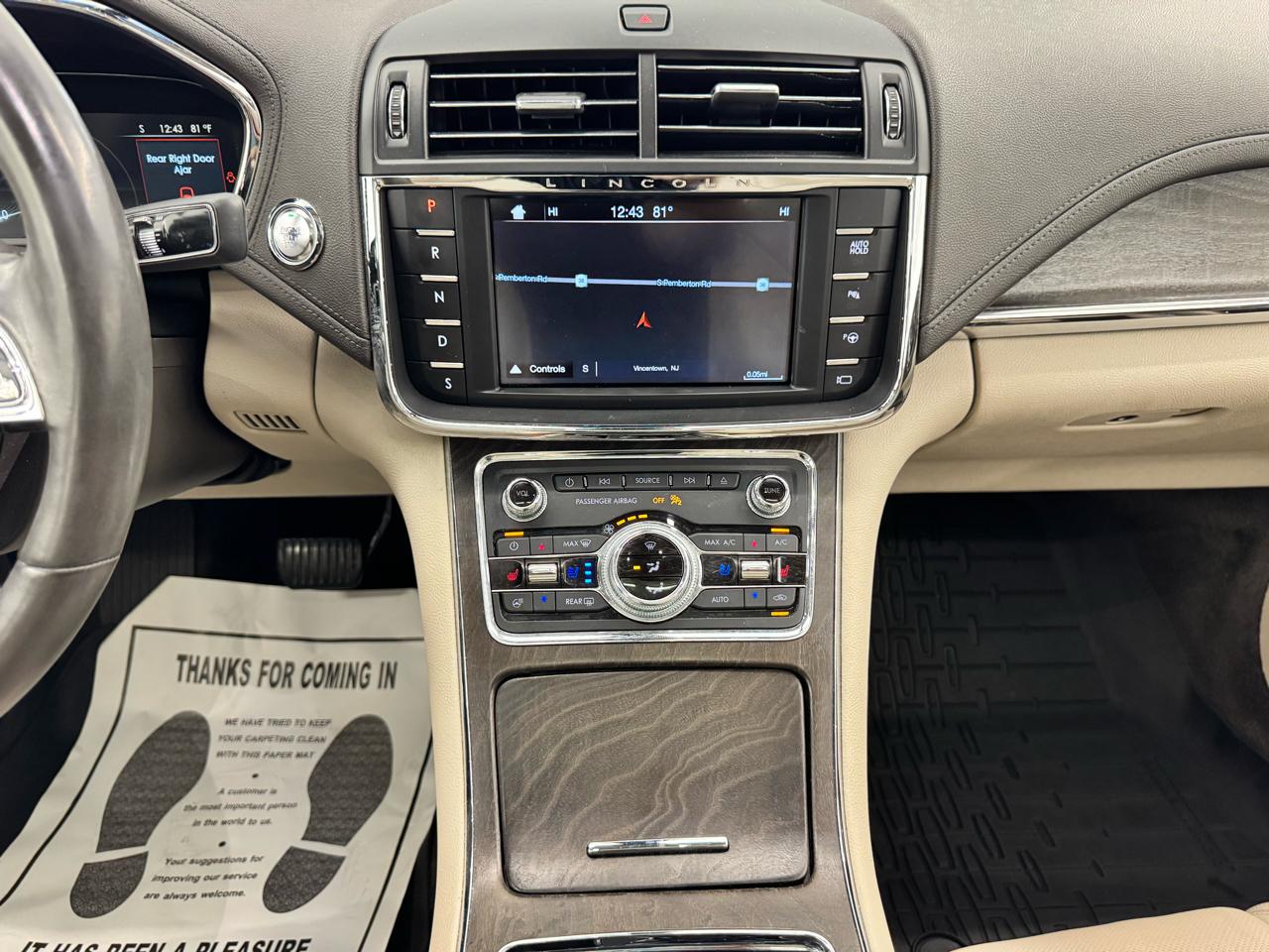 Lincoln Continental Reserve AWD 2017