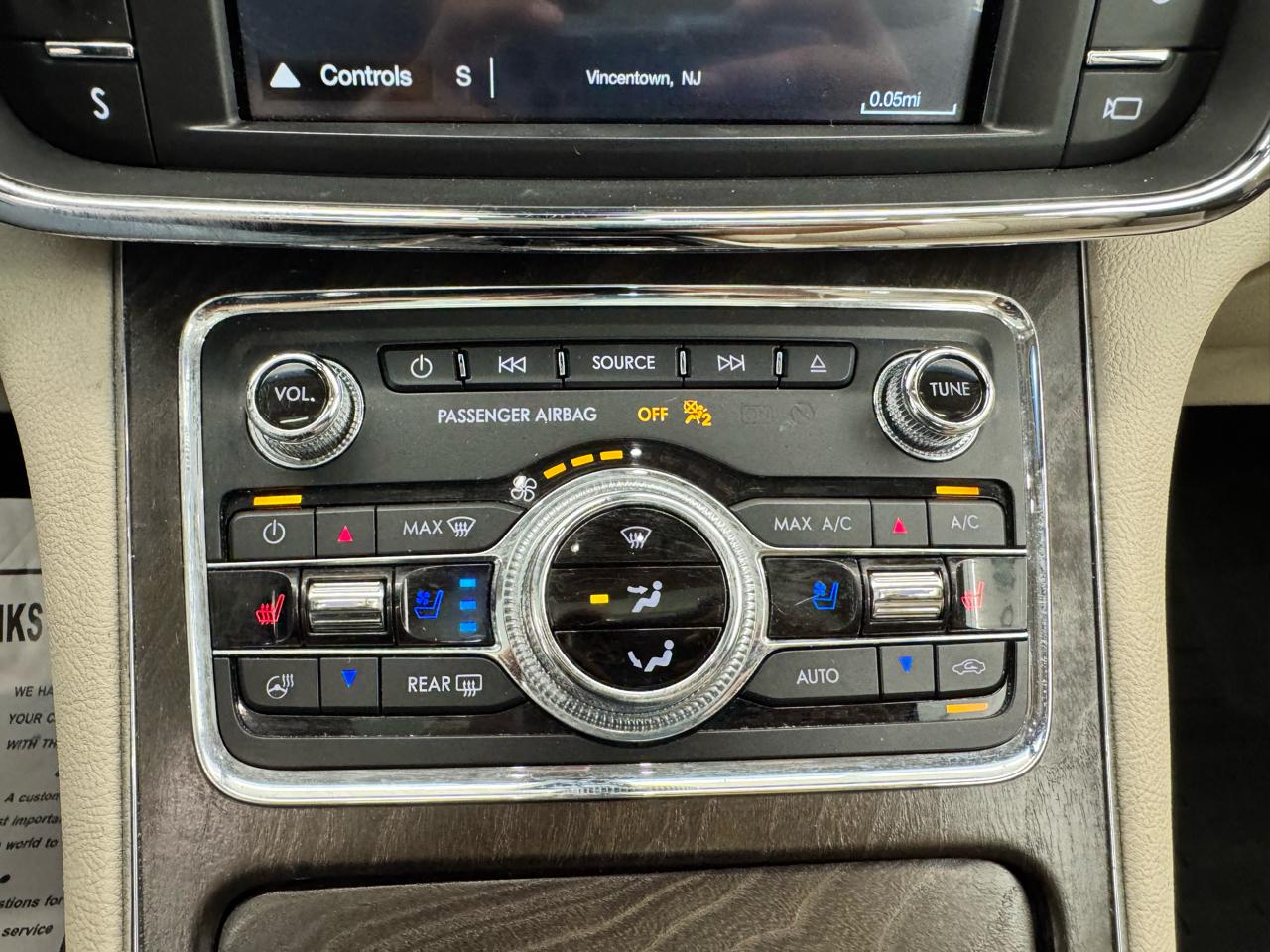 Lincoln Continental Reserve AWD 2017