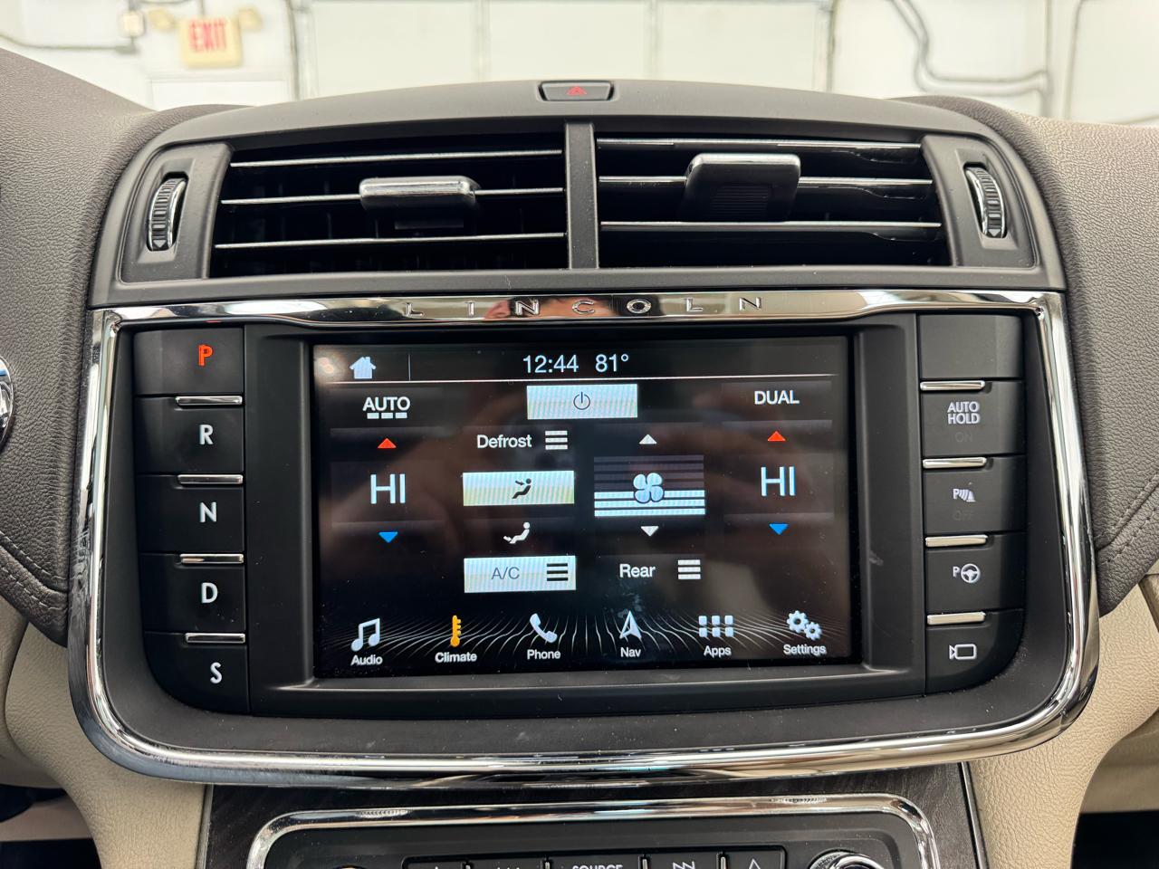 Lincoln Continental Reserve AWD 2017