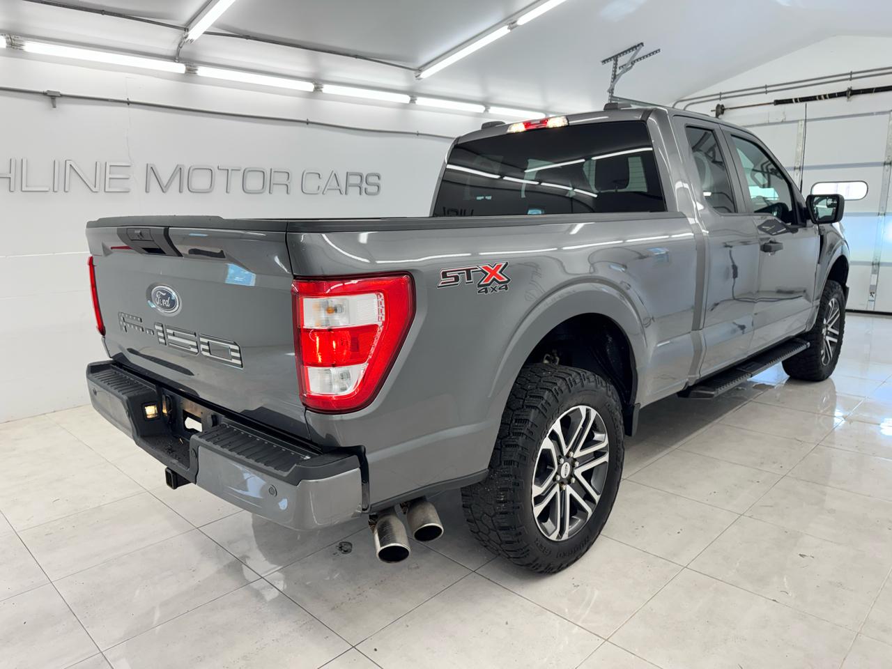 Ford F-150 XLT 4WD SuperCab 8' Box 2023