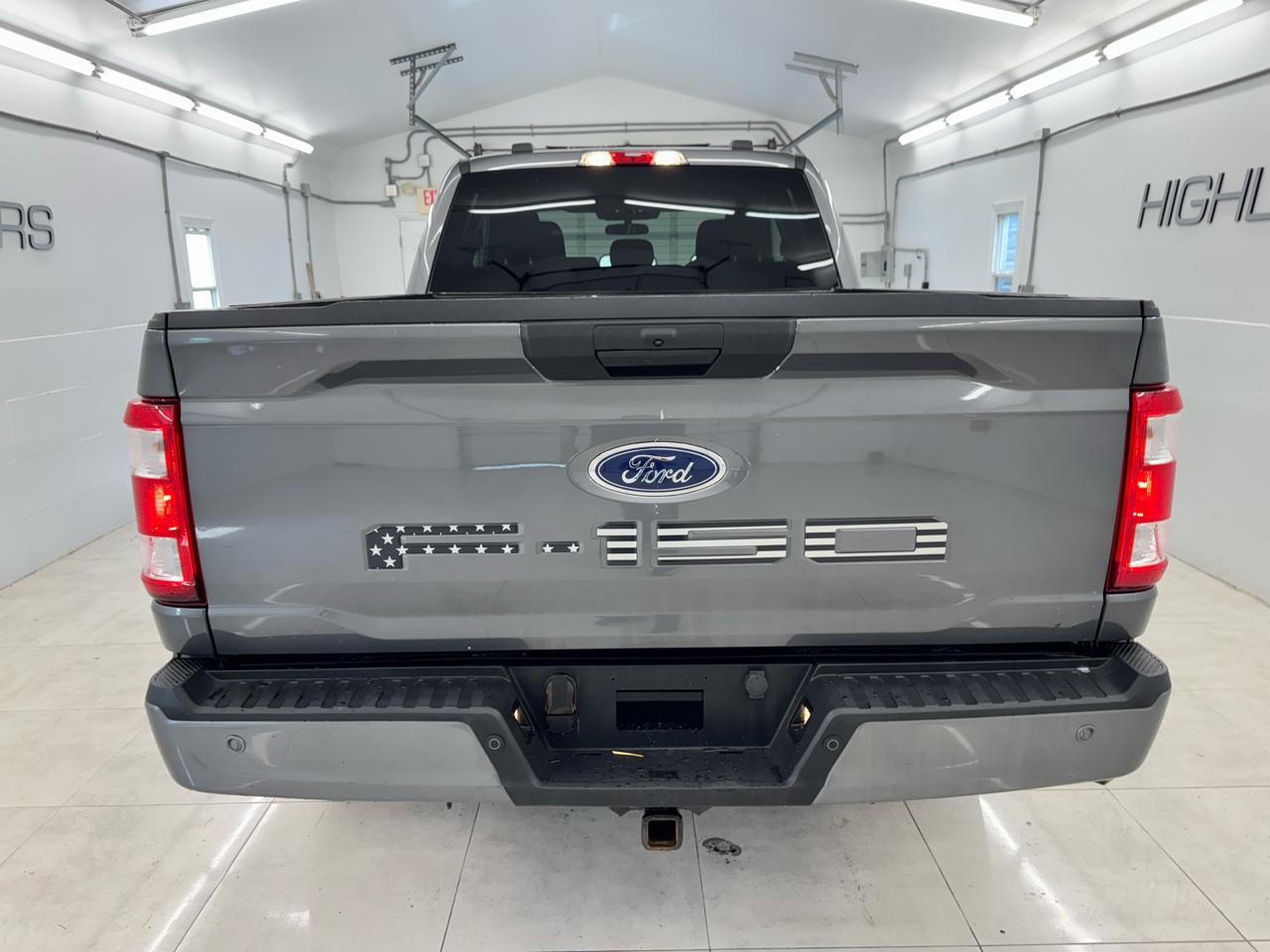 Ford F-150 XLT 4WD SuperCab 8' Box 2023