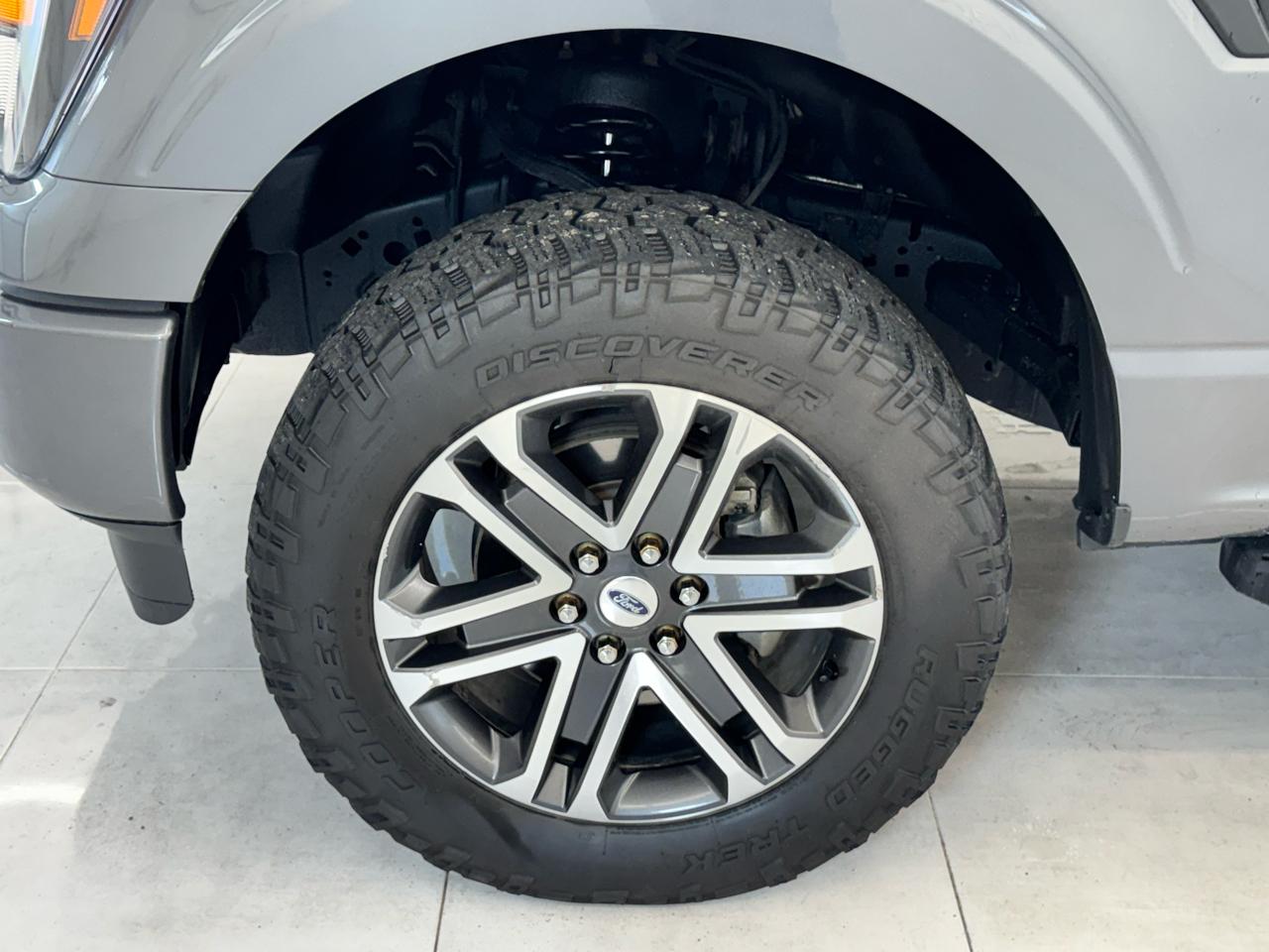 Ford F-150 XLT 4WD SuperCab 8' Box 2023