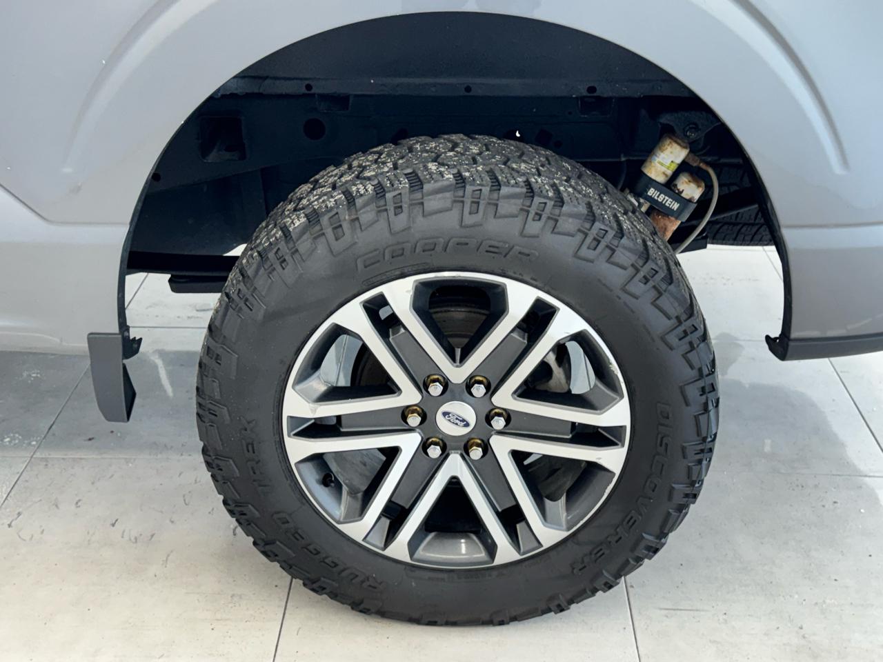 Ford F-150 XLT 4WD SuperCab 8' Box 2023