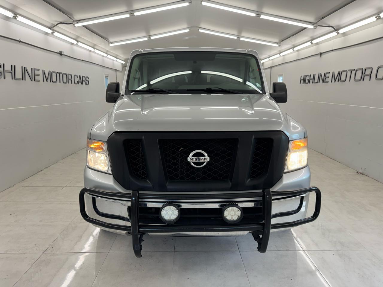 Nissan NV Passenger NV3500 HD S V6 2019