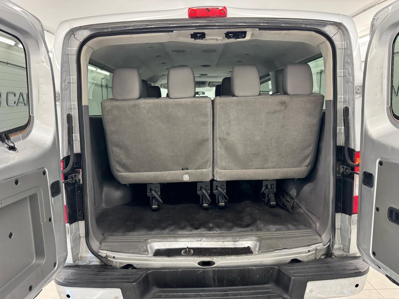 Nissan NV Passenger NV3500 HD S V6 2019