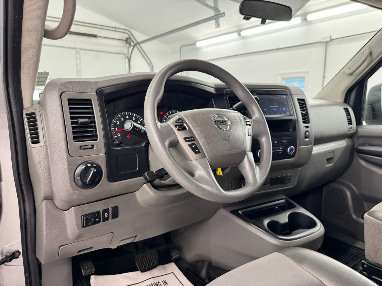Nissan NV Passenger NV3500 HD S V6 2019