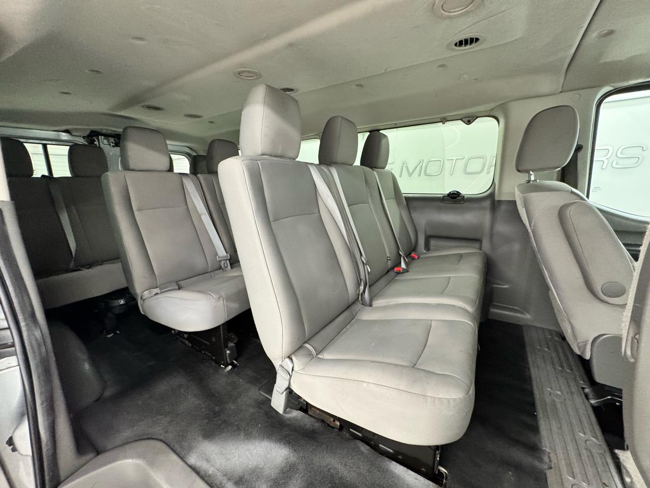 Nissan NV Passenger NV3500 HD S V6 2019