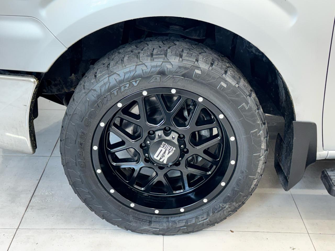Nissan NV Passenger NV3500 HD S V6 2019