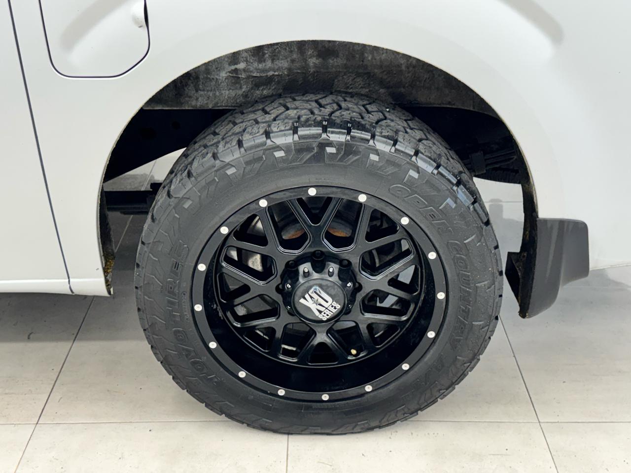 Nissan NV Passenger NV3500 HD S V6 2019