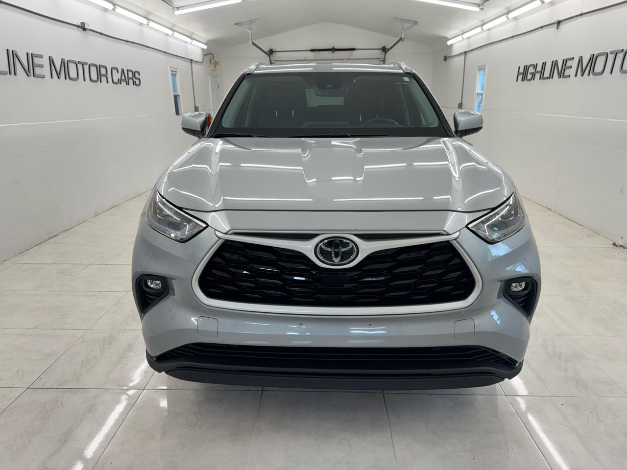 Toyota Highlander XLE AWD (Natl) 2020