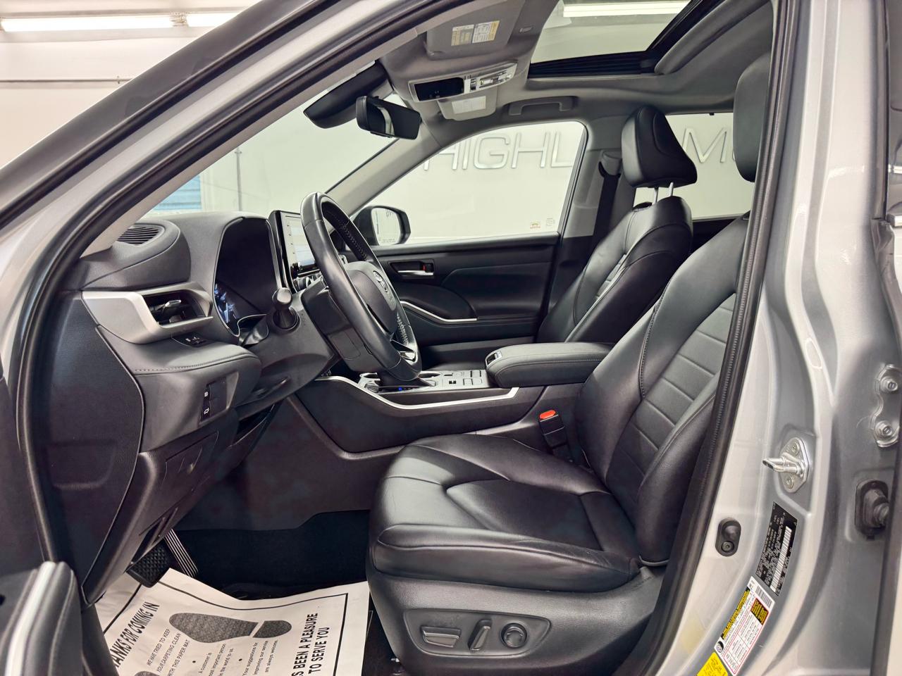 Toyota Highlander XLE AWD (Natl) 2020