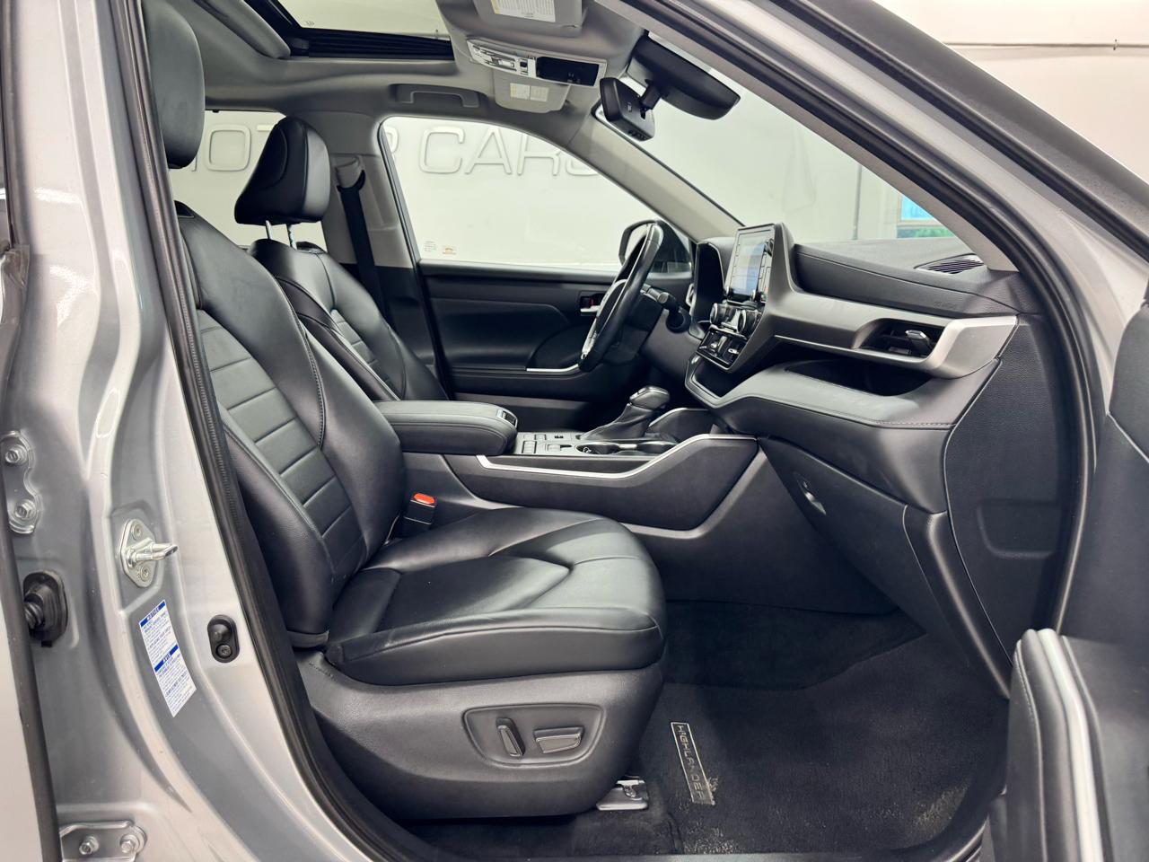 Toyota Highlander XLE AWD (Natl) 2020