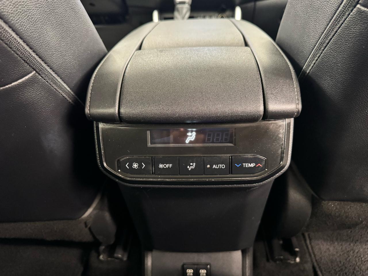 Toyota Highlander XLE AWD (Natl) 2020