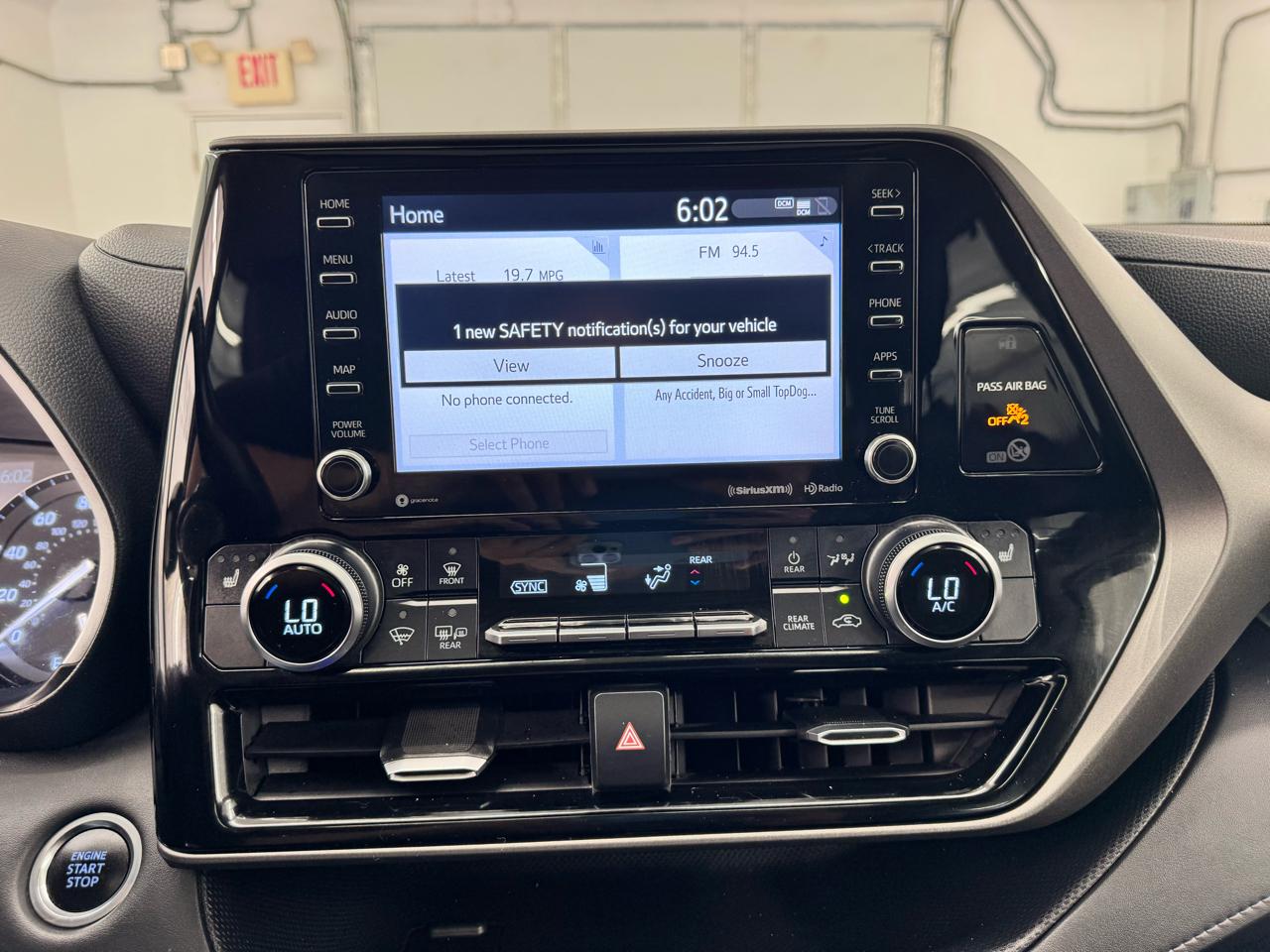 Toyota Highlander XLE AWD (Natl) 2020