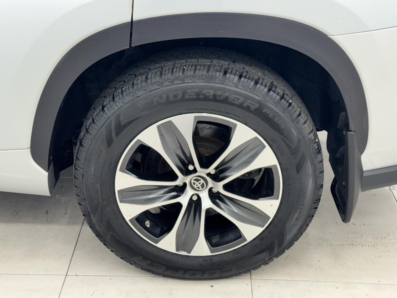 Toyota Highlander XLE AWD (Natl) 2020