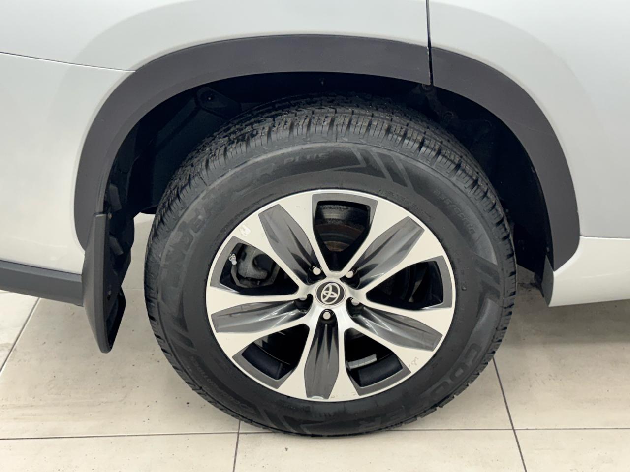 Toyota Highlander XLE AWD (Natl) 2020
