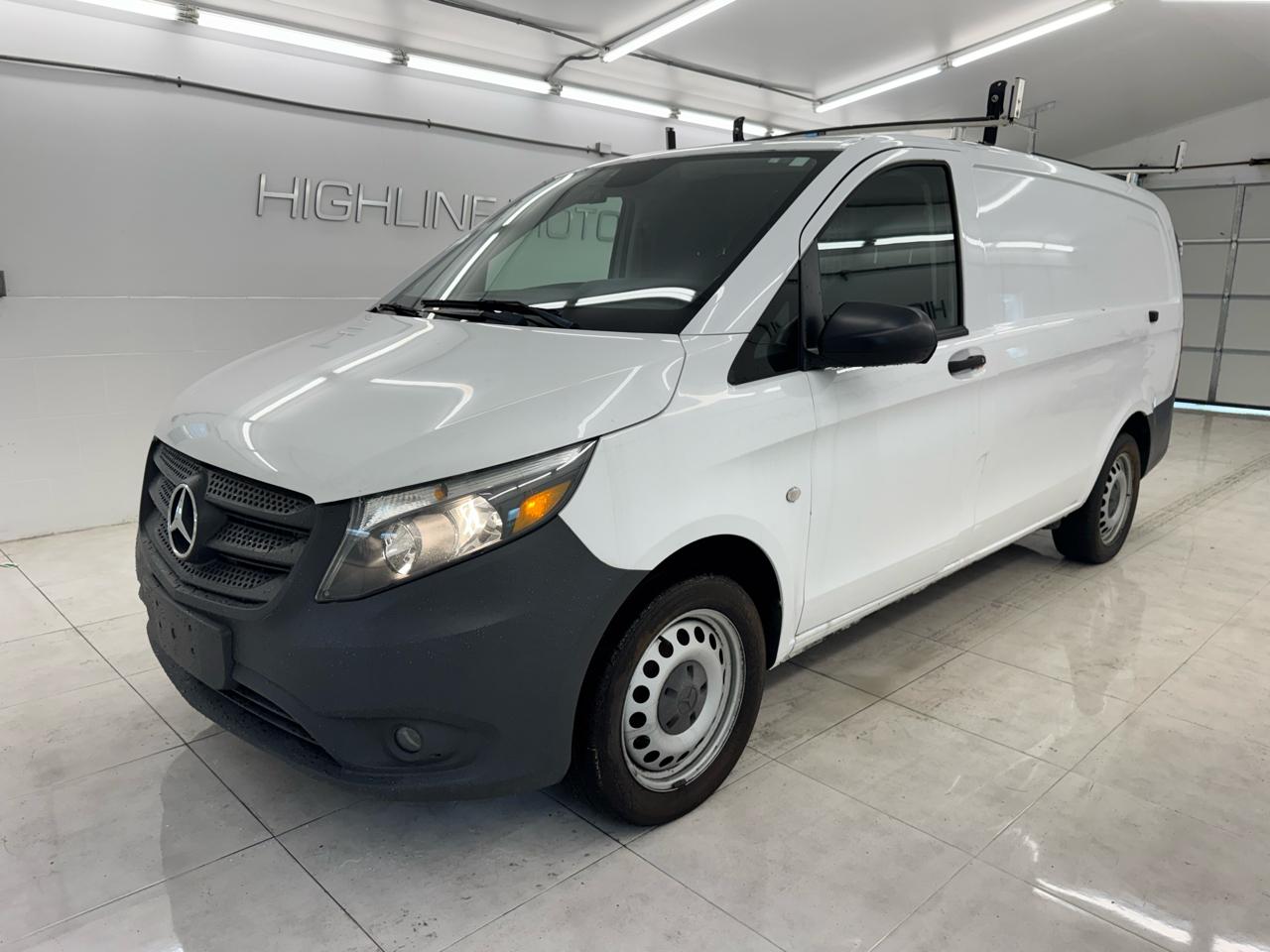 Mercedes-Benz Metris Cargo Van Standard Roof 126" Wheelbase 2020