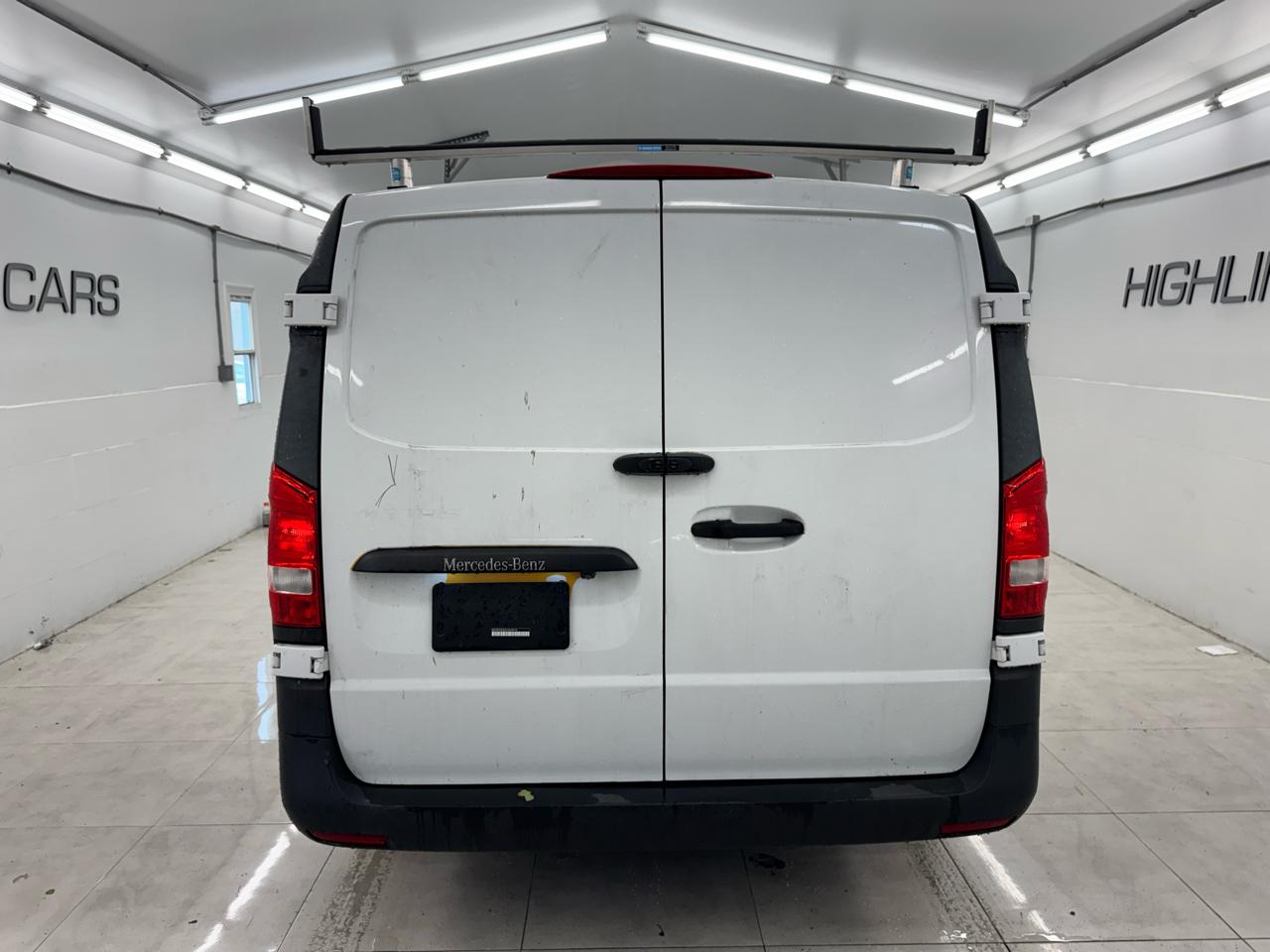 Mercedes-Benz Metris Cargo Van Standard Roof 126" Wheelbase 2020