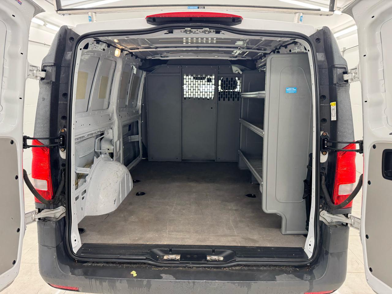 Mercedes-Benz Metris Cargo Van Standard Roof 126" Wheelbase 2020