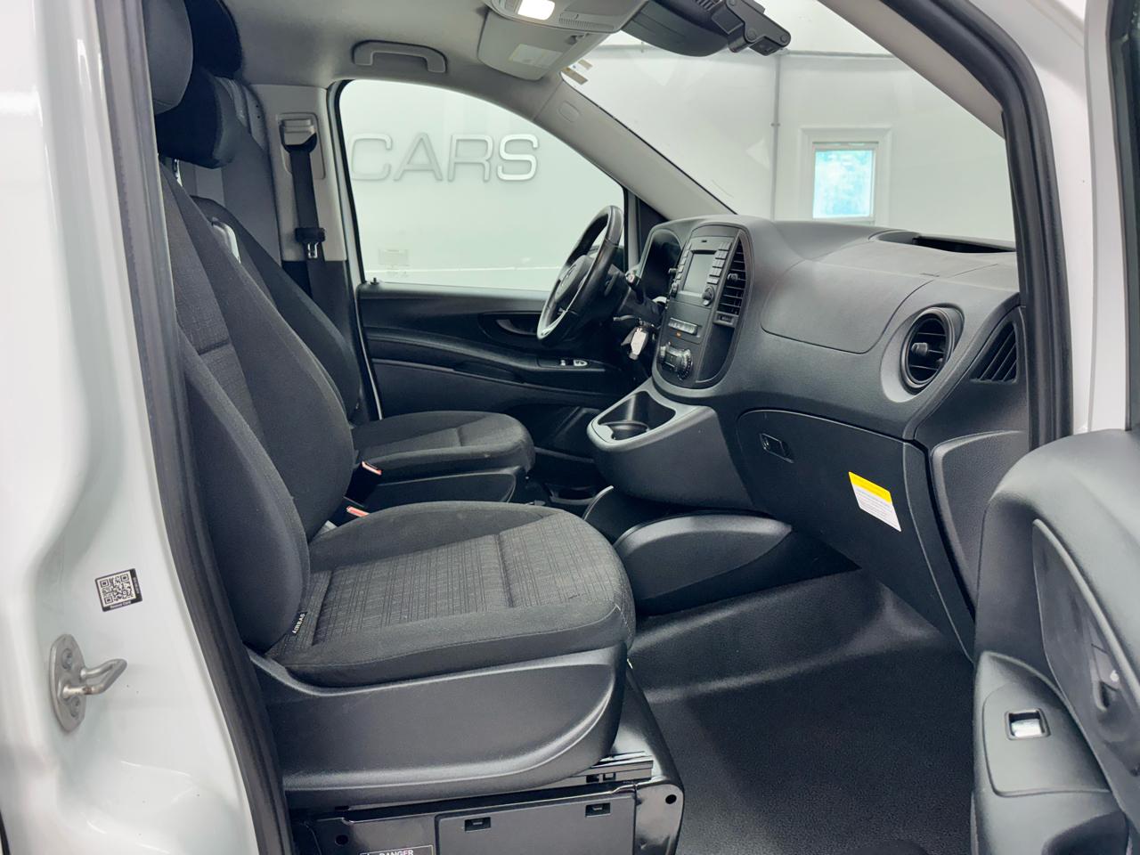 Mercedes-Benz Metris Cargo Van Standard Roof 126" Wheelbase 2020