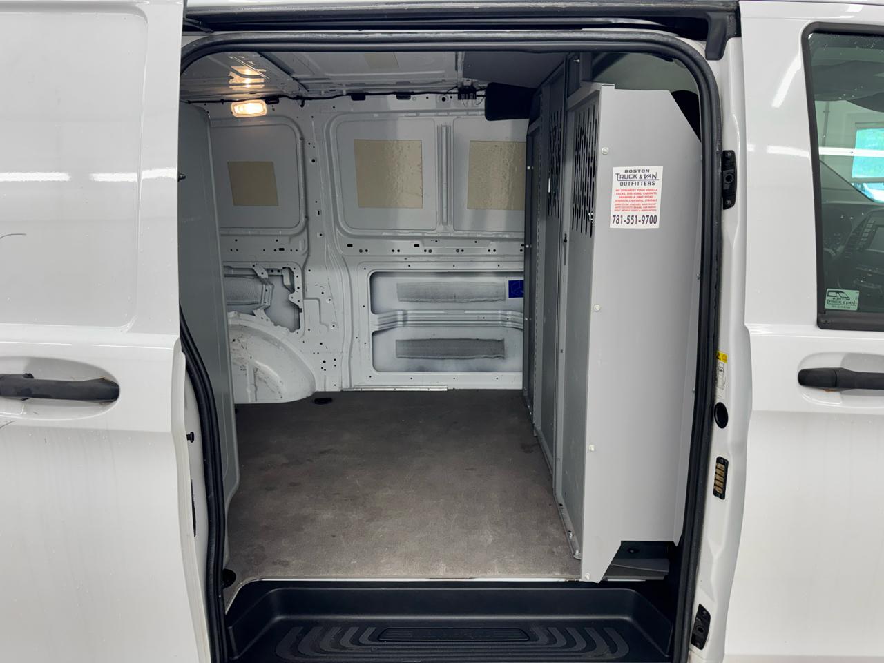 Mercedes-Benz Metris Cargo Van Standard Roof 126" Wheelbase 2020