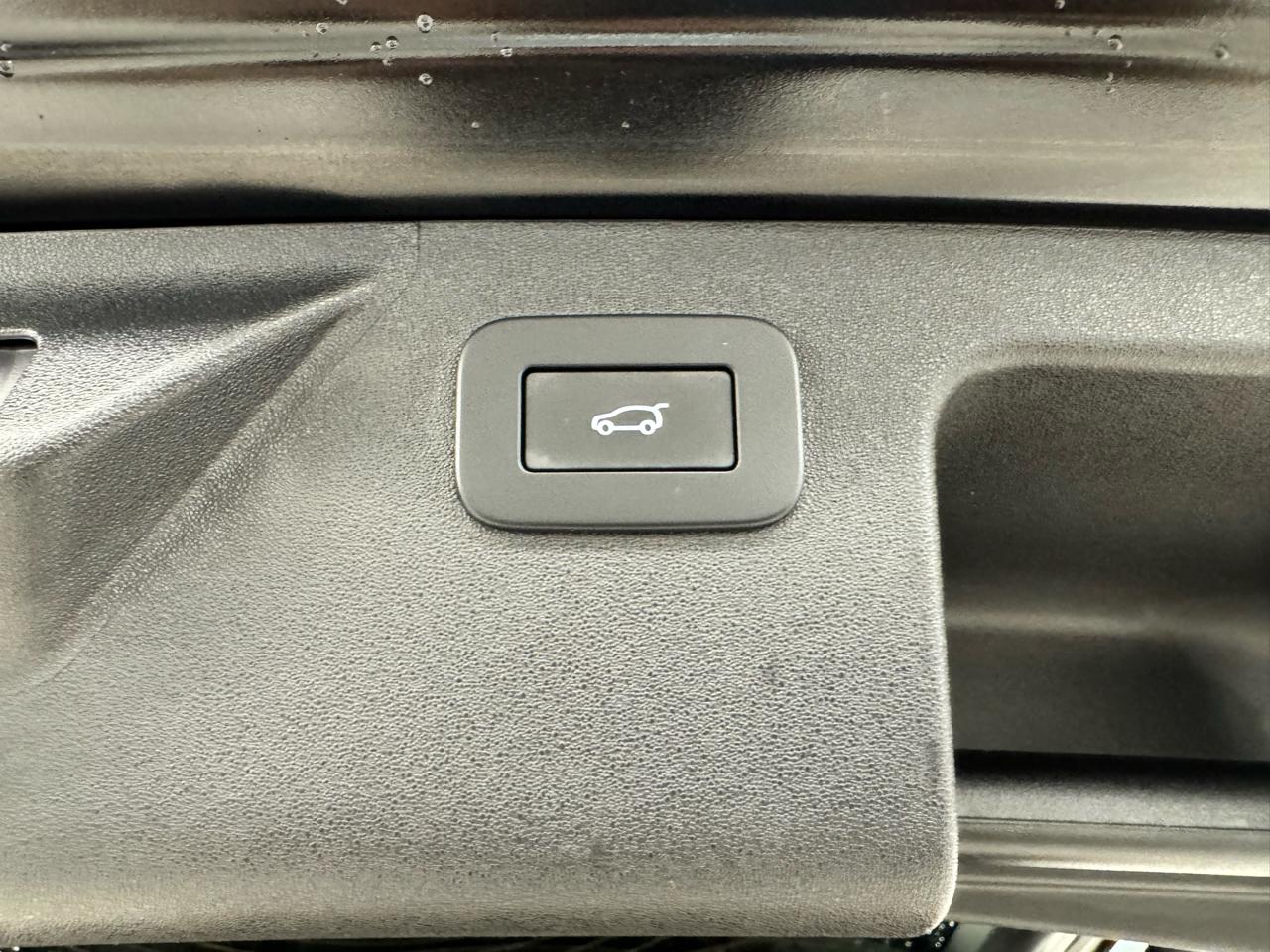 Land Rover Discovery Sport SE 4WD 2023