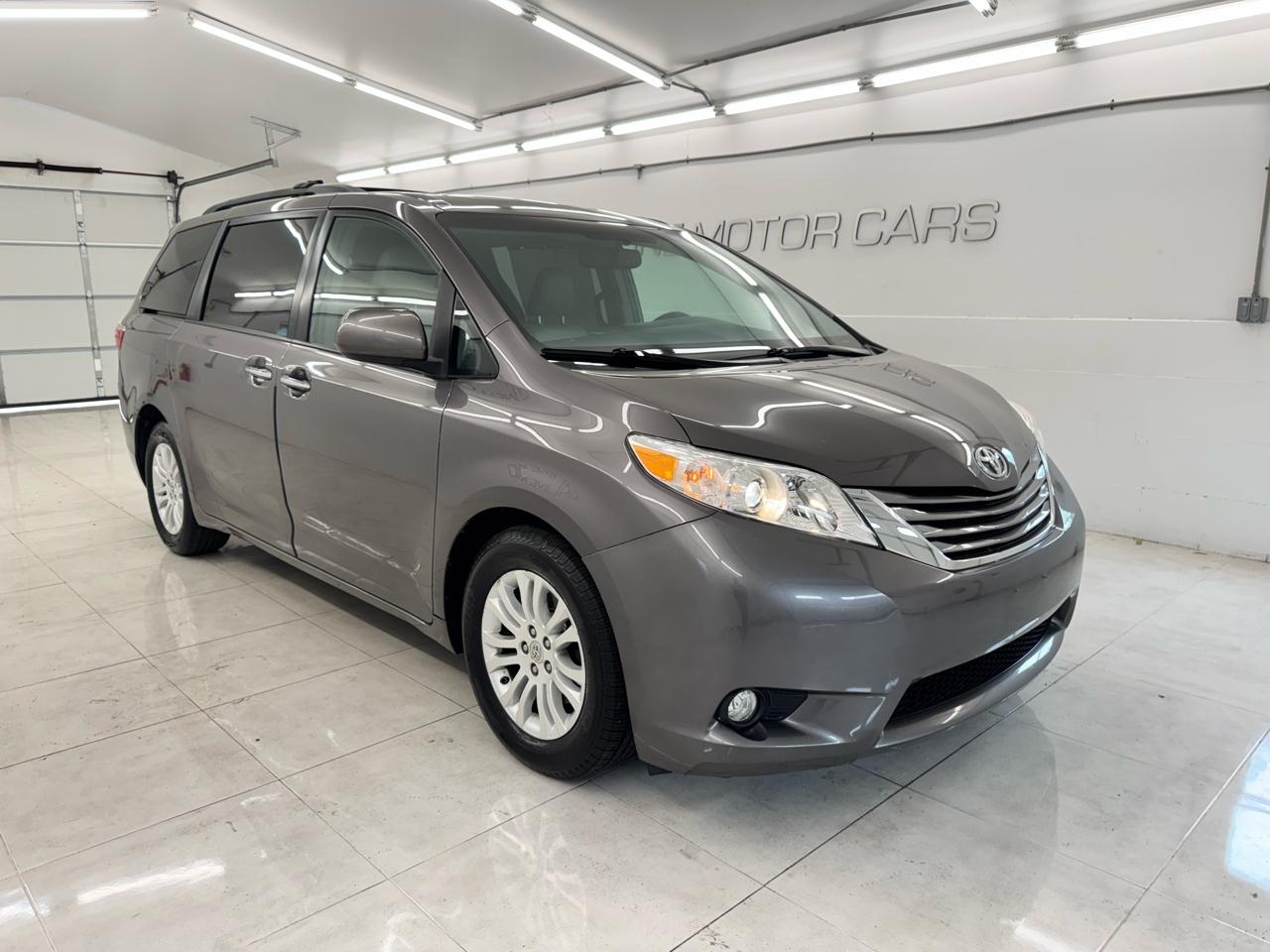Toyota Sienna 5dr 8-Pass Van XLE Premium FWD (Natl) 2015