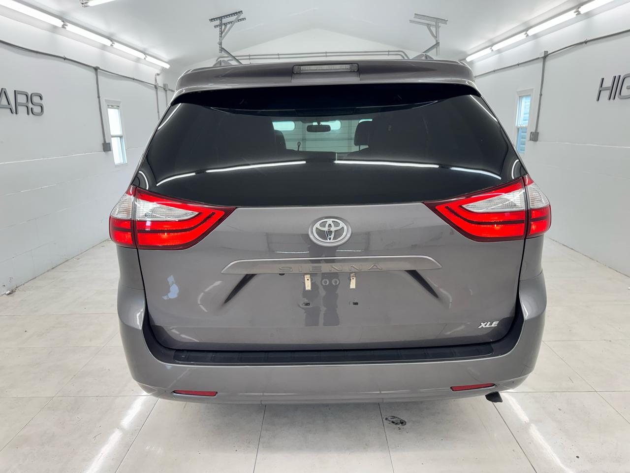 Toyota Sienna 5dr 8-Pass Van XLE Premium FWD (Natl) 2015