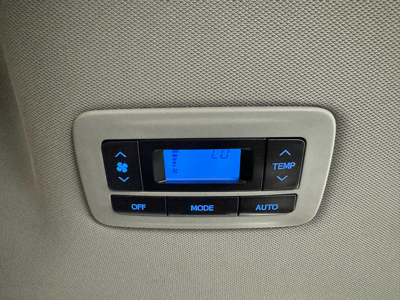 Toyota Sienna 5dr 8-Pass Van XLE Premium FWD (Natl) 2015