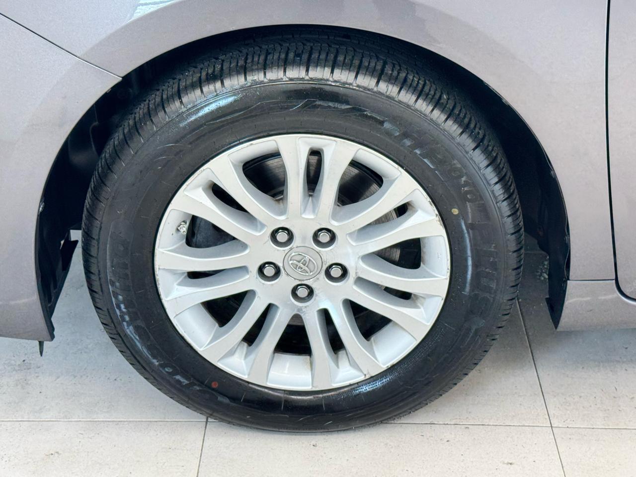 Toyota Sienna 5dr 8-Pass Van XLE Premium FWD (Natl) 2015