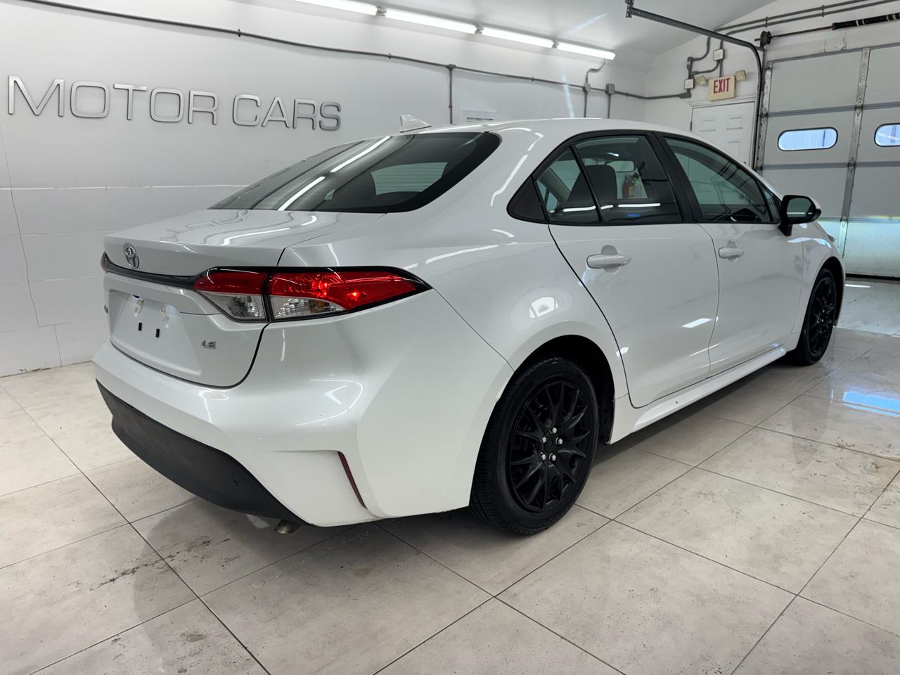 Toyota Corolla LE CVT (Natl) 2024