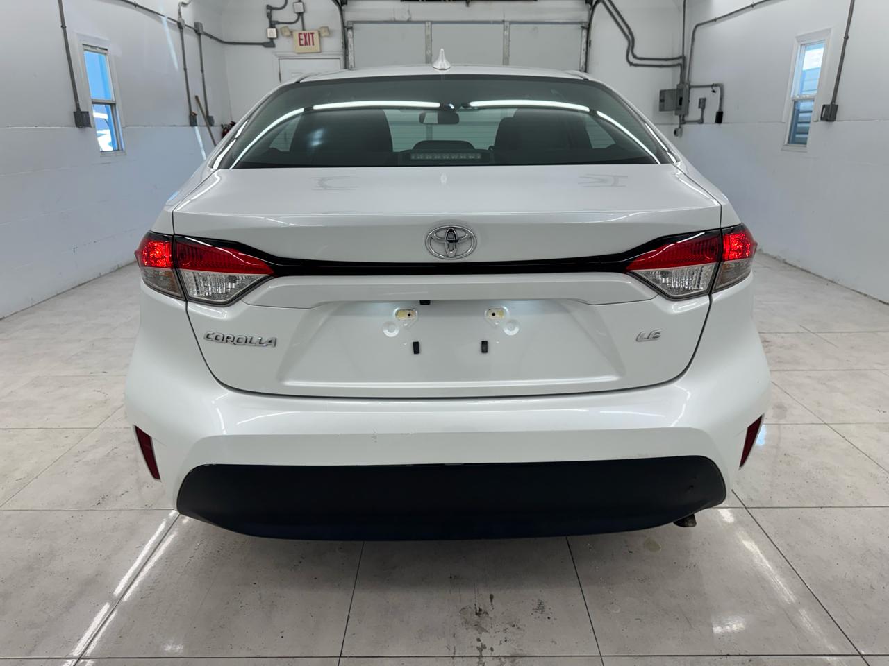 Toyota Corolla LE CVT (Natl) 2024
