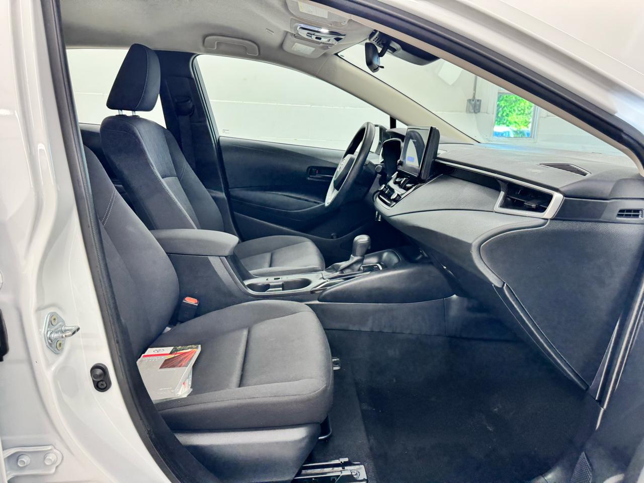 Toyota Corolla LE CVT (Natl) 2024