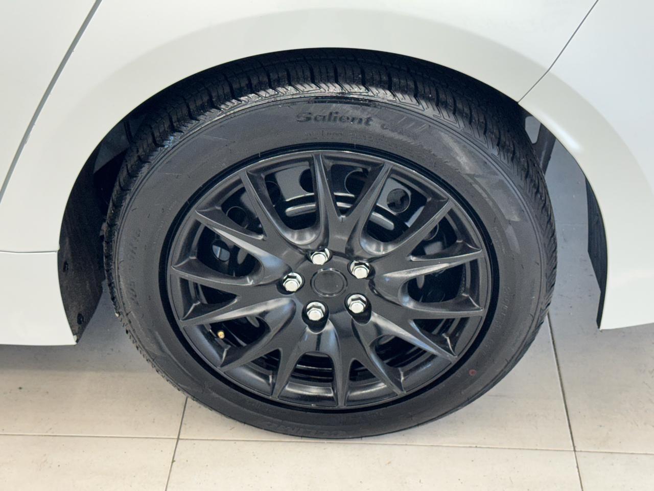 Toyota Corolla LE CVT (Natl) 2024