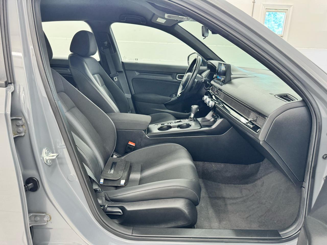 Honda Civic Sedan Sport CVT 2025