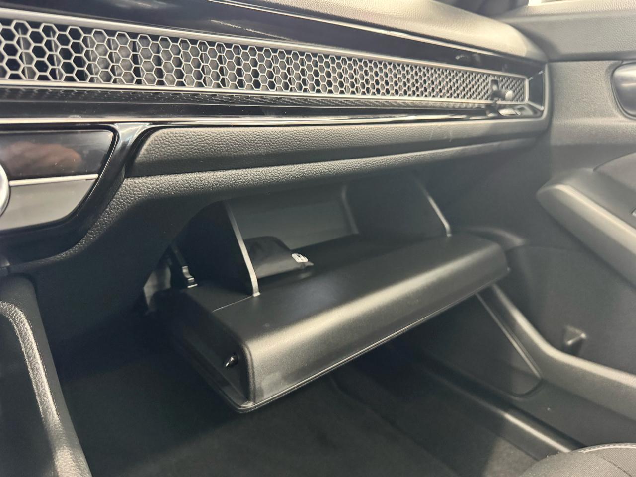 Honda Civic Sedan Sport CVT 2025