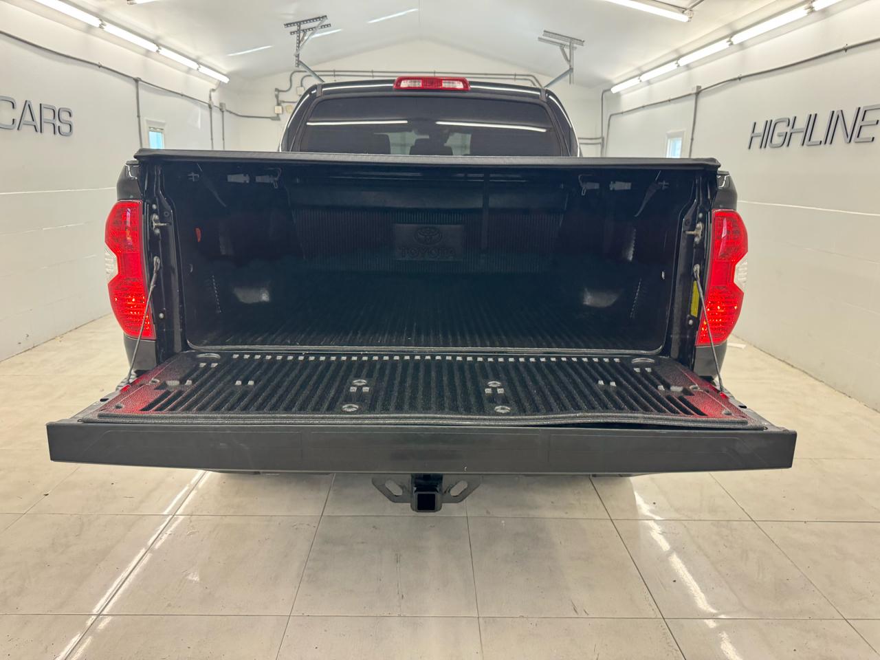 Toyota Tundra 4WD 1794 Edition CrewMax 5.5' Bed 5.7L (Natl) 2018