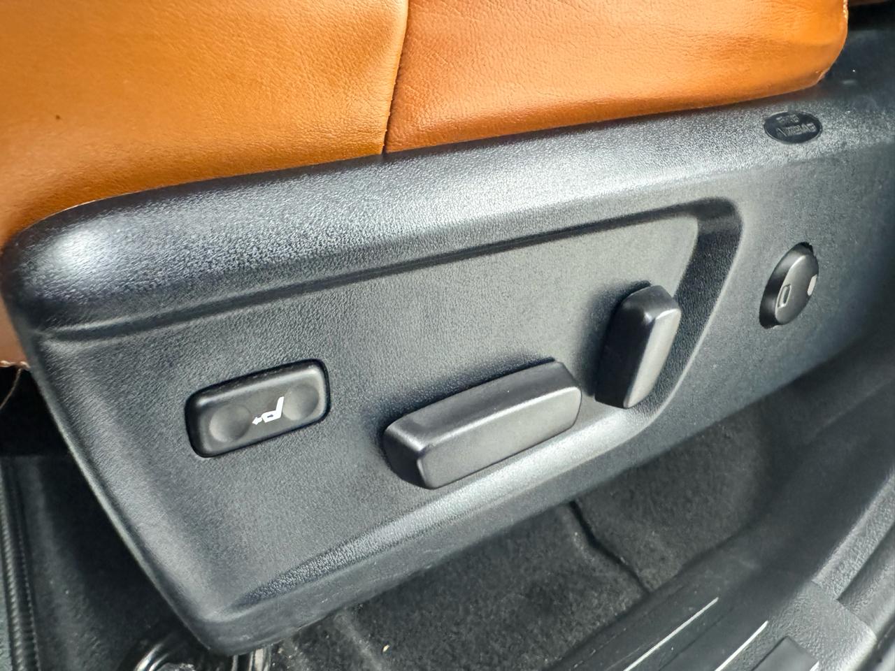 Toyota Tundra 4WD 1794 Edition CrewMax 5.5' Bed 5.7L (Natl) 2018