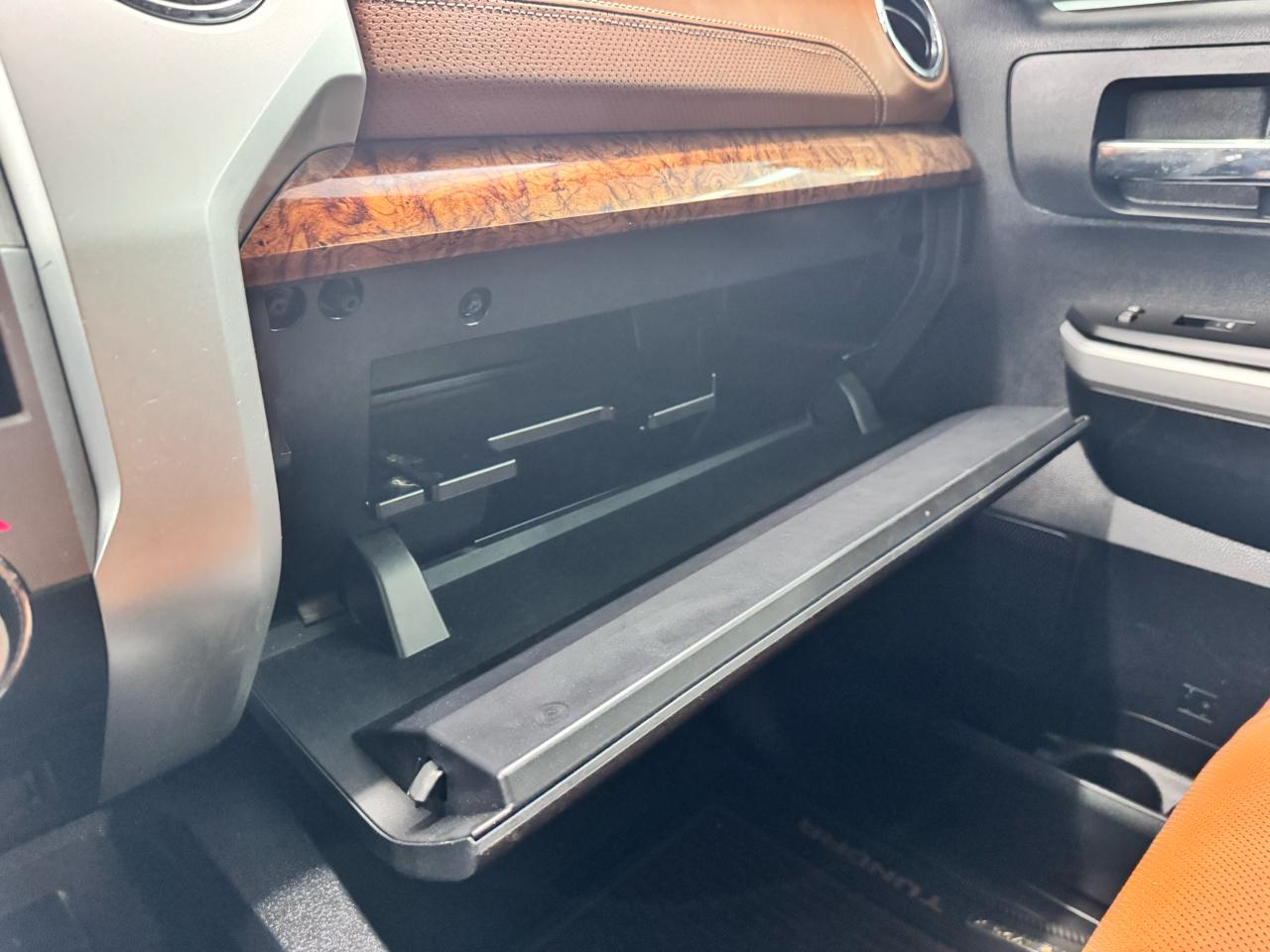 Toyota Tundra 4WD 1794 Edition CrewMax 5.5' Bed 5.7L (Natl) 2018