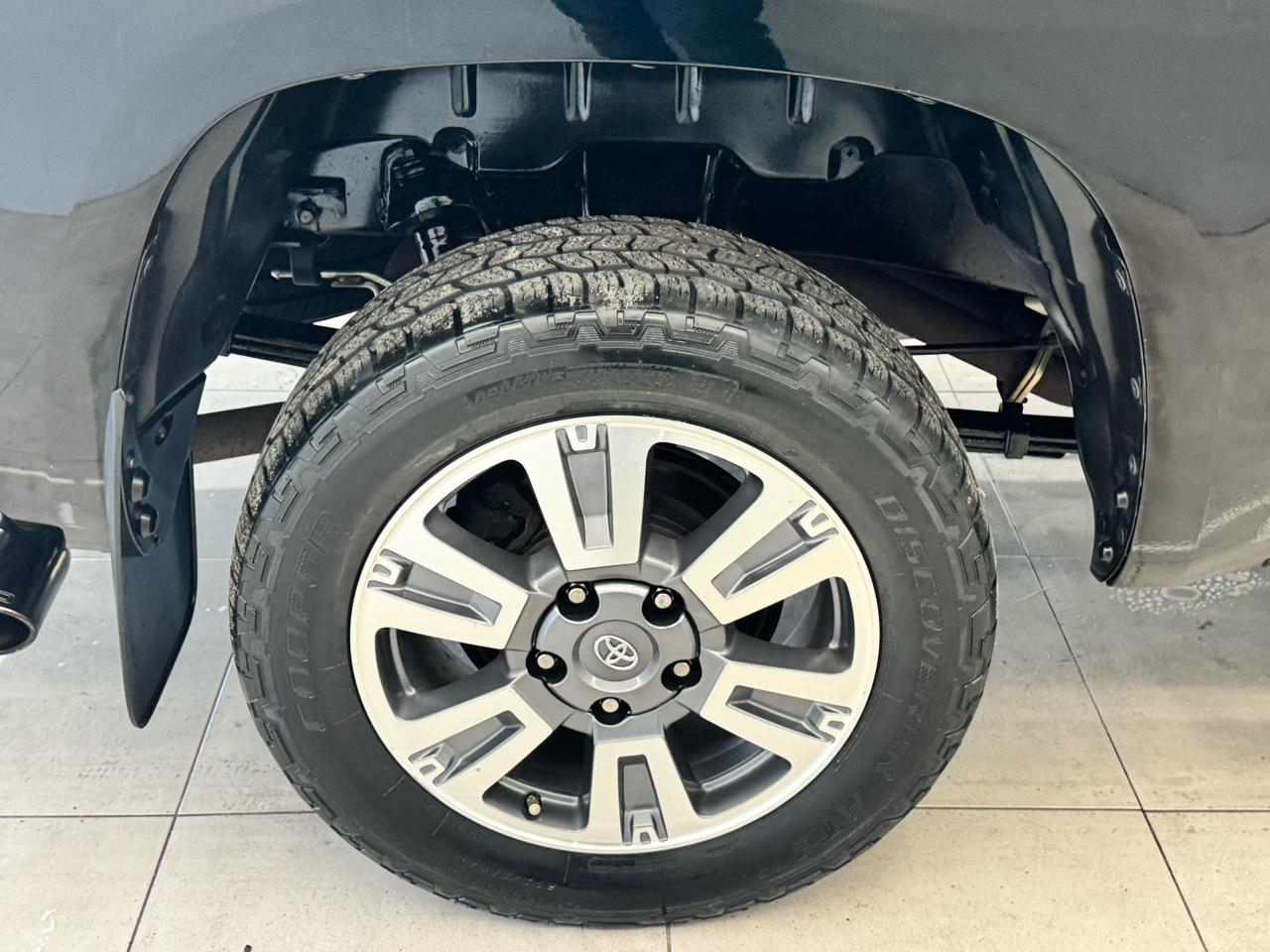 Toyota Tundra 4WD 1794 Edition CrewMax 5.5' Bed 5.7L (Natl) 2018