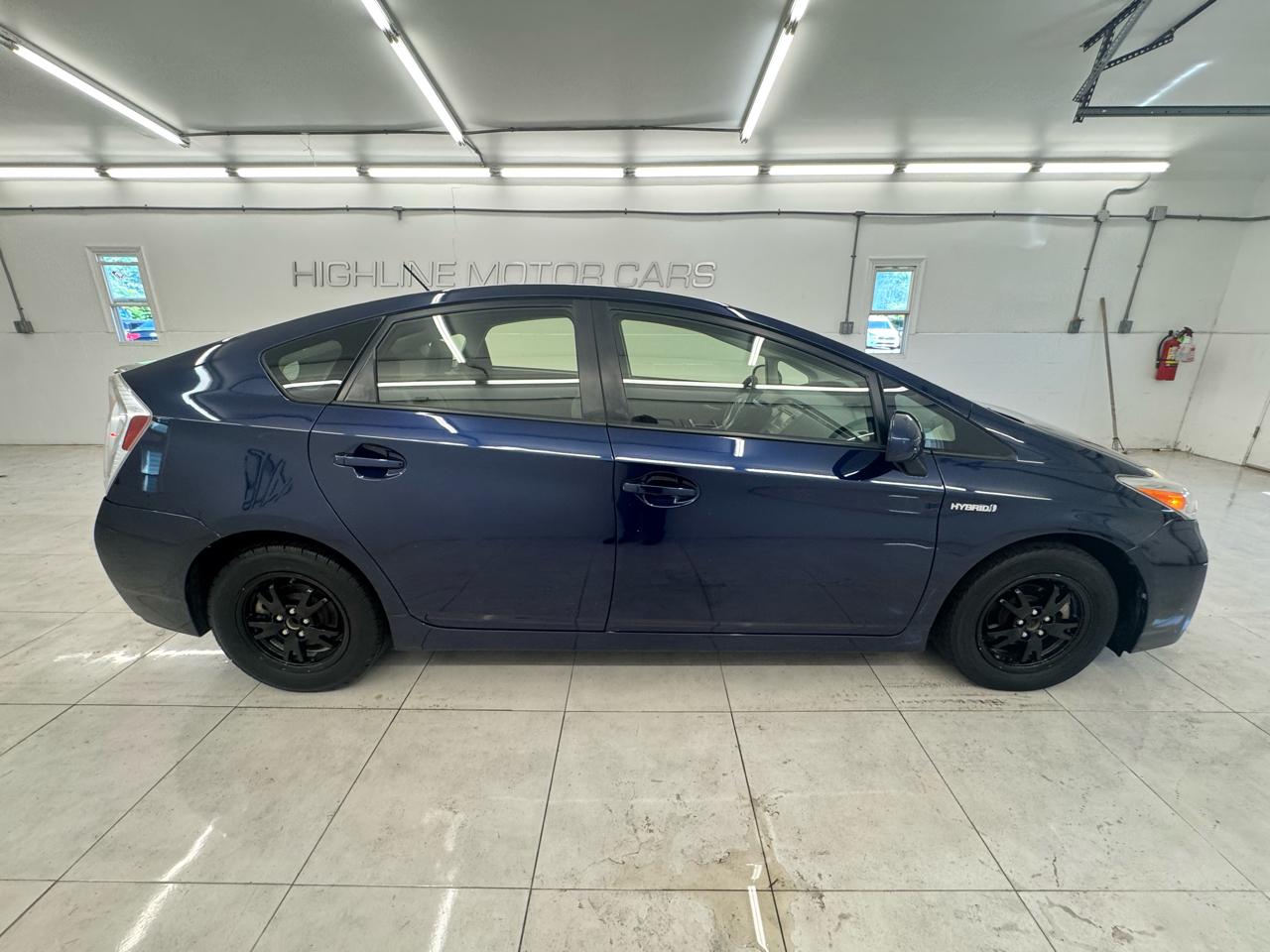 Toyota Prius 5dr HB Persona Series Special Edition (Natl) 2015