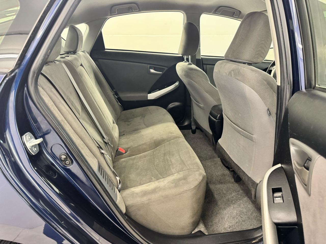 Toyota Prius 5dr HB Persona Series Special Edition (Natl) 2015