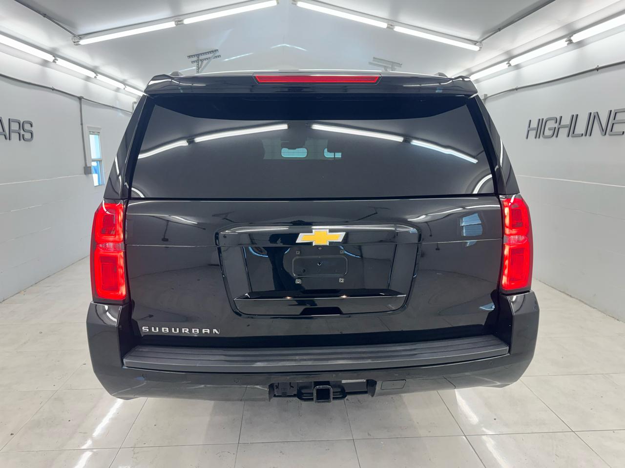 Chevrolet Suburban 4WD 4dr LT 2020
