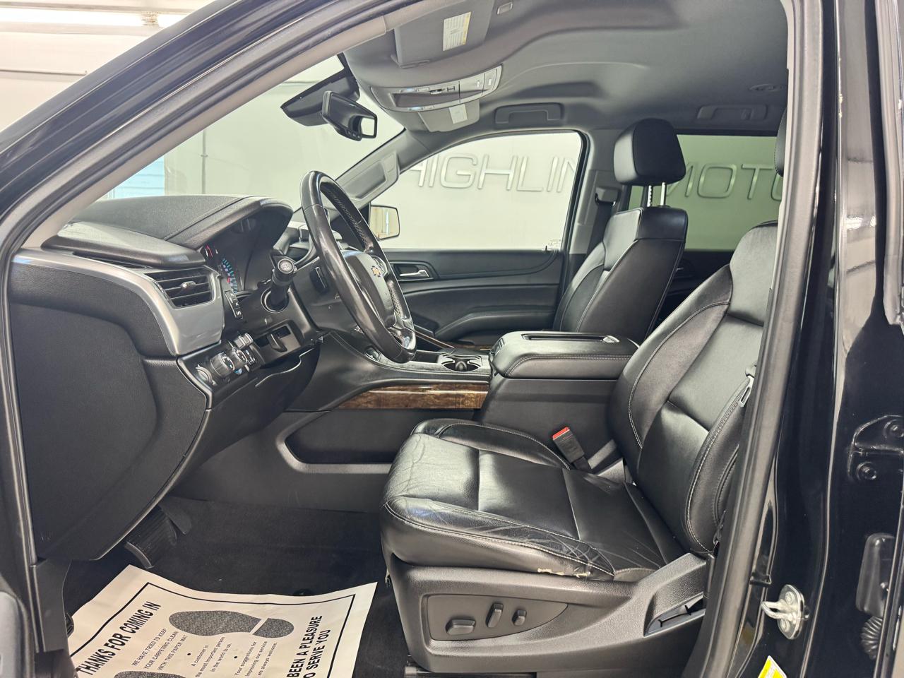 Chevrolet Suburban 4WD 4dr LT 2020