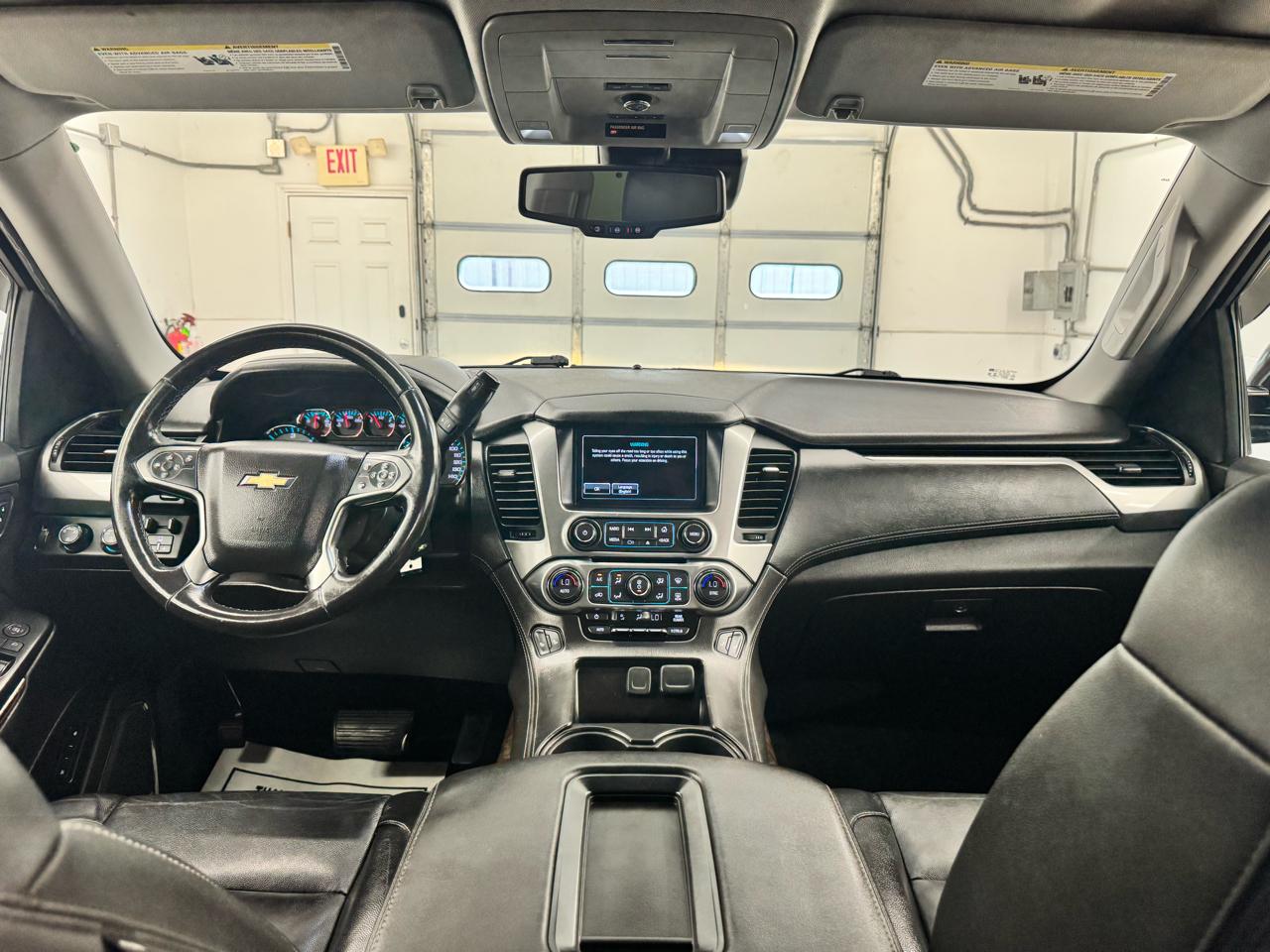 Chevrolet Suburban 4WD 4dr LT 2020